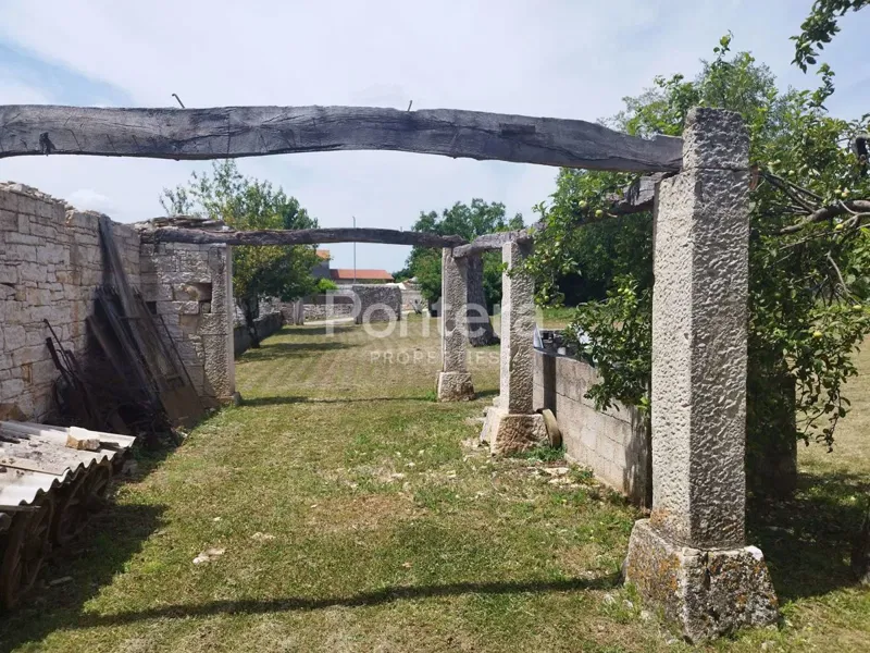 Casa Tinjan, 300m2 – 2