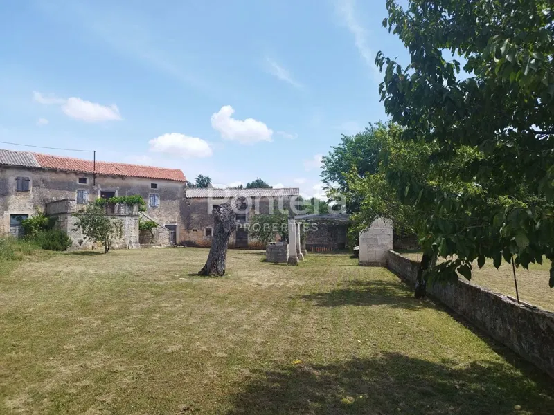 Casa Tinjan, 300m2 – 3