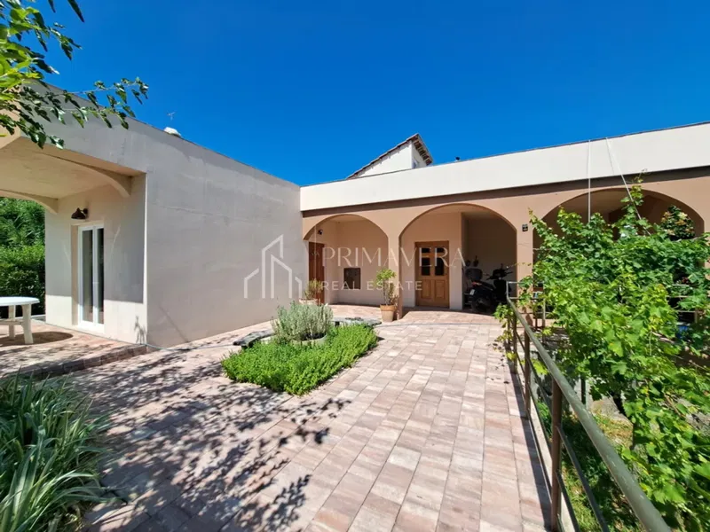 Casa Banj – 3
