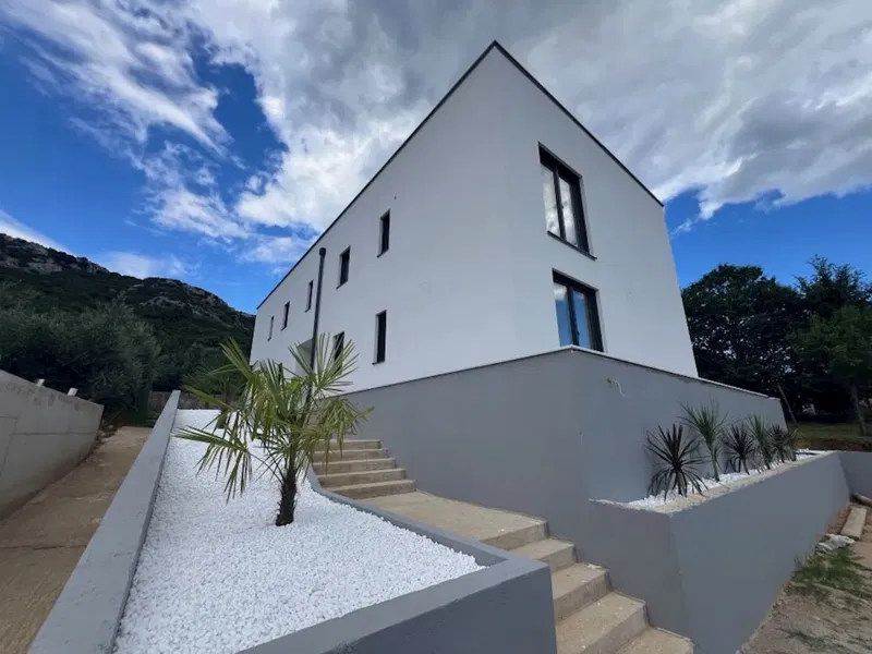 WIDER AREA OF BAŠKA! APARTMENT WITH TWO BEDROOM ON THE GROUND FLOOR WITH A GARDEN! – 2