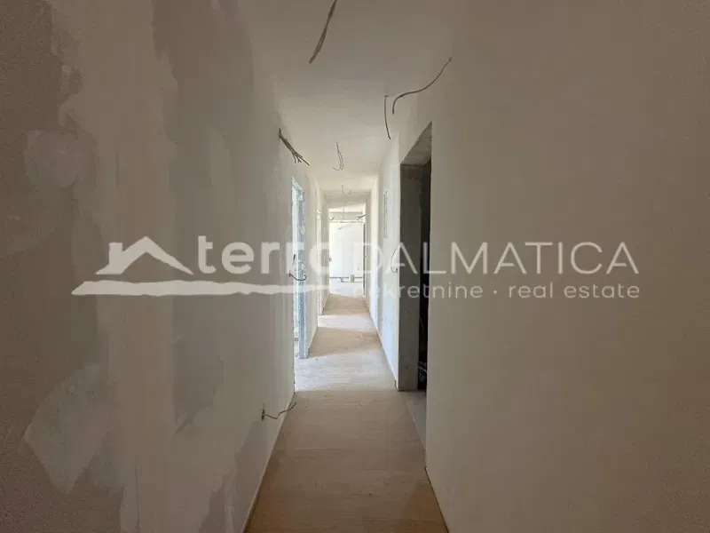 Surroundings of Rogoznica, apartment with terrace and pool – 3