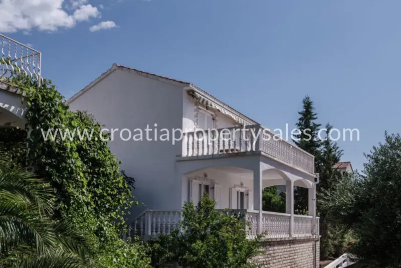 Vis, house for sale, 380.000 € – 2