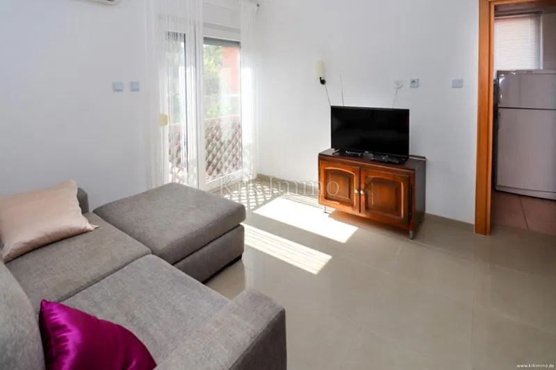 Malinska: Apartmajska hiša na mirni lokaciji – 2