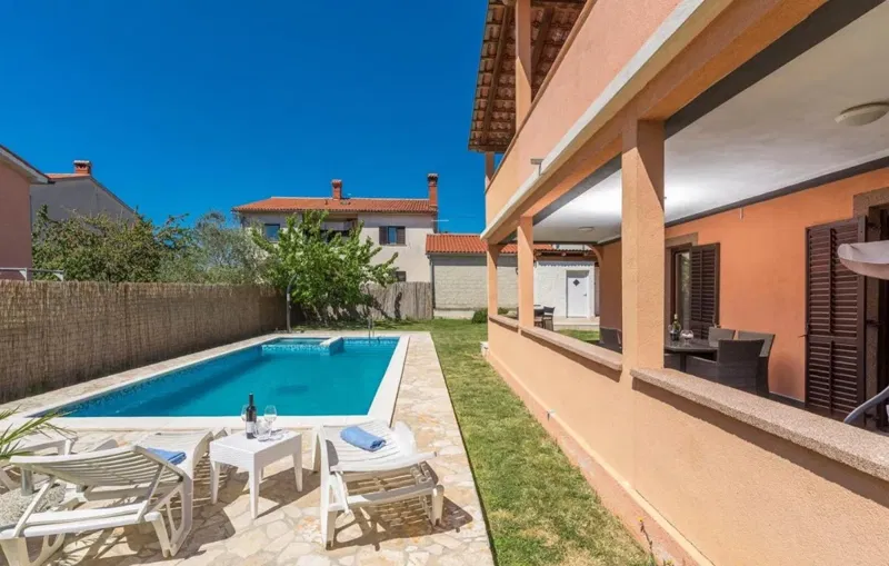 Casa Loborika – 2