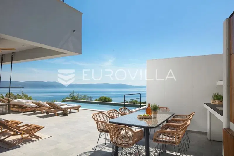 Istria, the vicinity of Labin-beautiful villa with an enchanting view of Kvarner on isolated location – 3