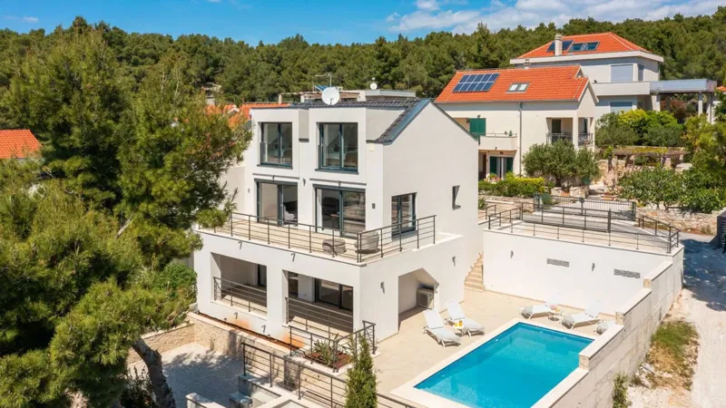 Villa di lusso con piscina e vista mare – 2