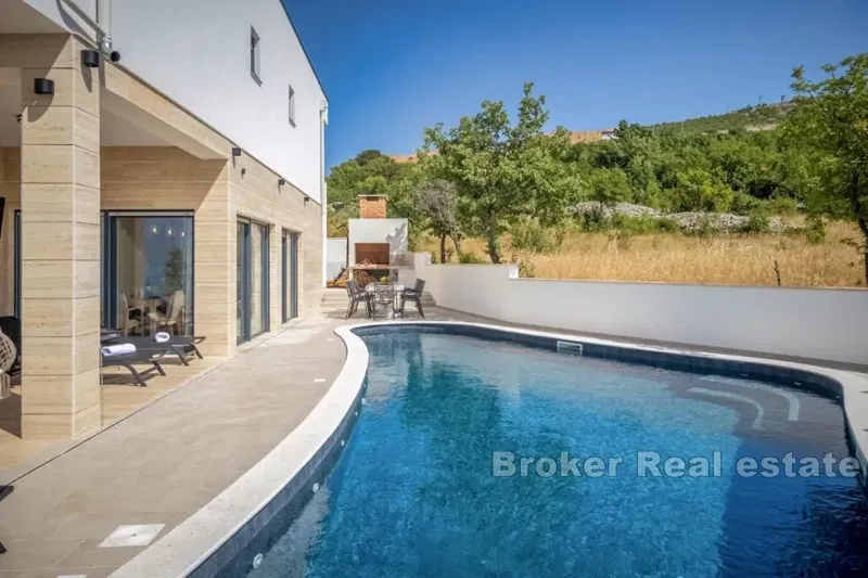 Casa moderna con due appartamenti vicino al mare – 2