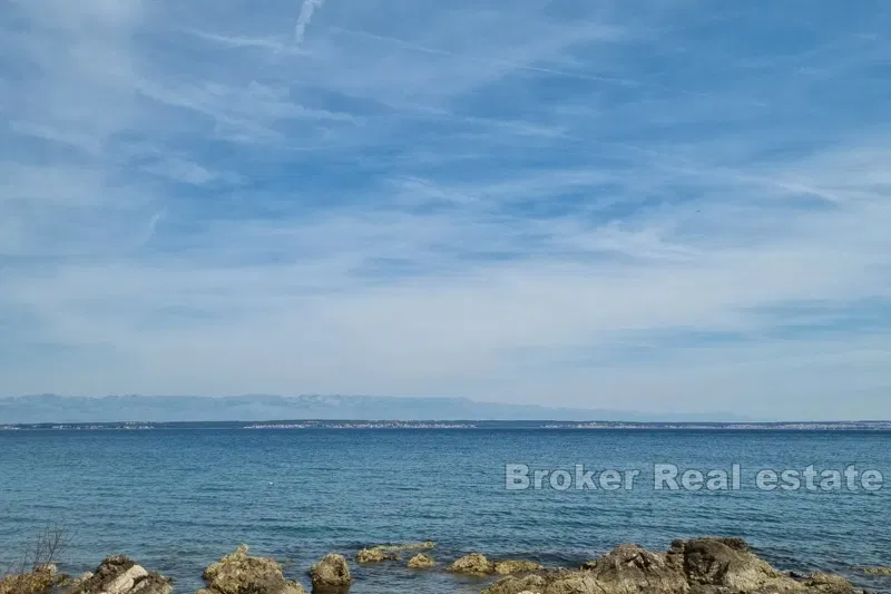 Building land in the second row to the sea – 2