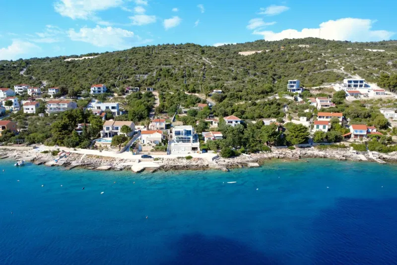 Exceptional seafront villa in Sevid – 3