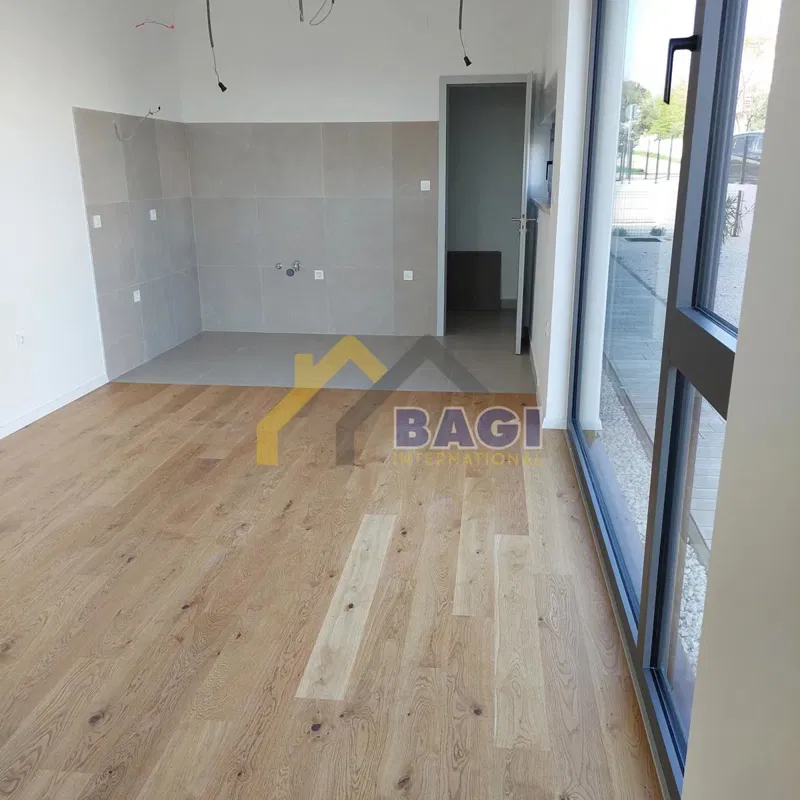 Rovinj-Apartment-Garden-Garage-Yard-Parking-New construction – 2