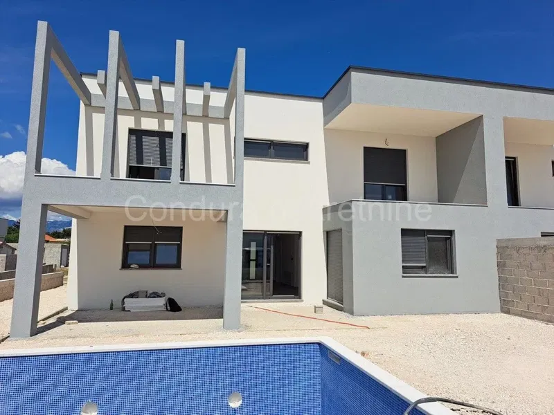 Casa Vrsi – 2