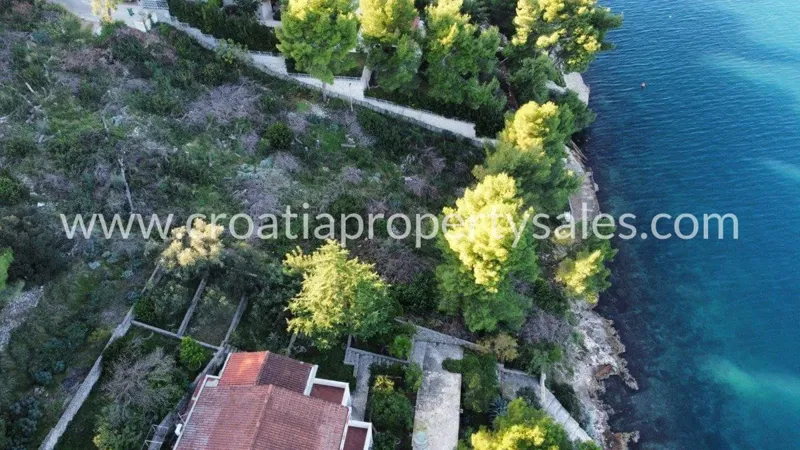 Trogir/Ciovo, building land for sale, 450.000 € – 3