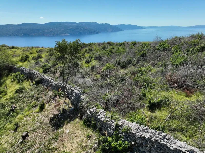 Land Plomin, Kršan, 674m2 – 2