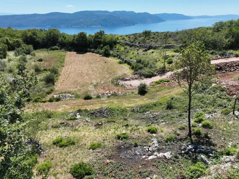 Land Plomin, Kršan, 674m2 – 2