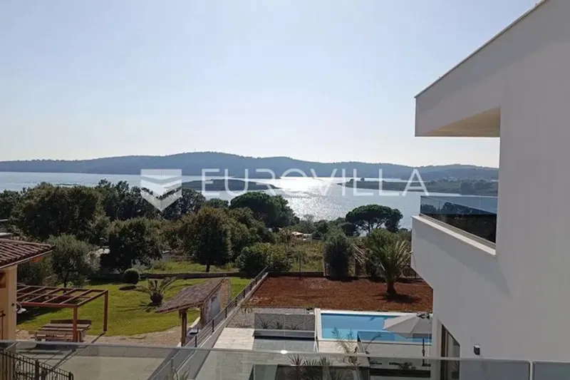 Medulin, Pomer - beautiful villa with wellness 195 m² with sea view - 150 m from the sea – 2