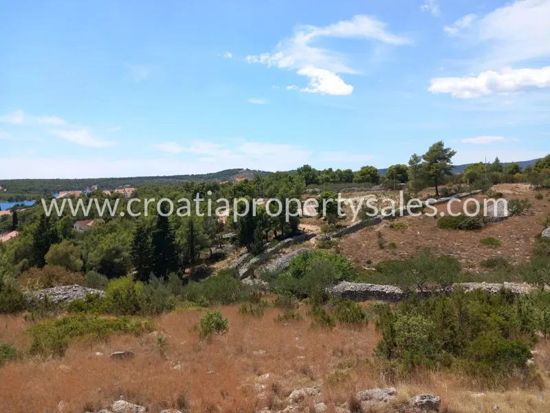 Brac, building land for sale, 125.000 € – 3