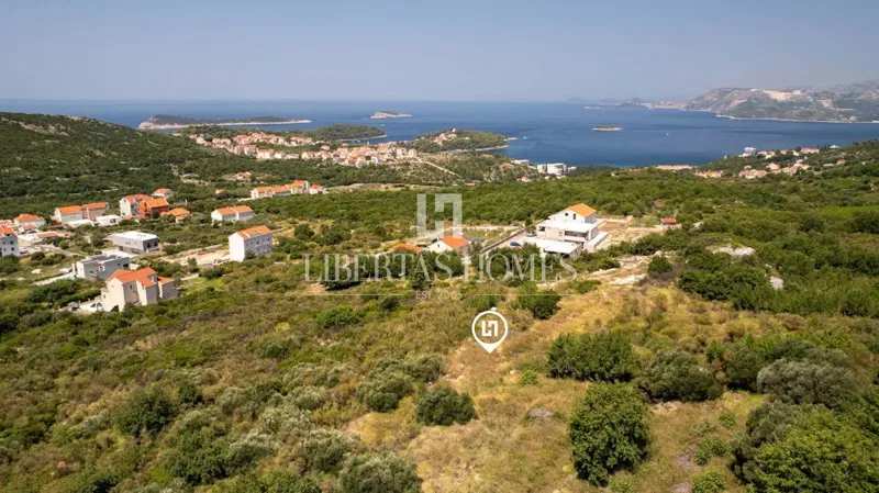 Prodaja atraktivnog zemljišta na Zvekovici, nedaleko od Dubrovnika