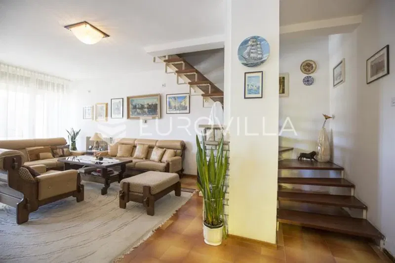 Casa Rabac – 2
