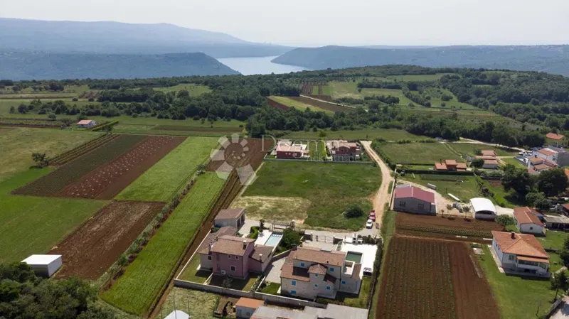 Land Barban, 893m2 – 2