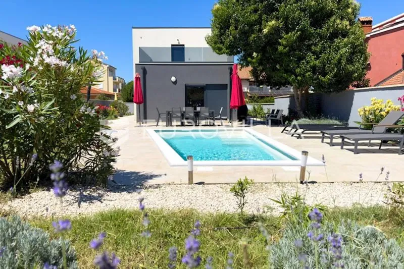 Istria, Ližnjan, elegant modern detached house with swimming pool near the beaches – 3