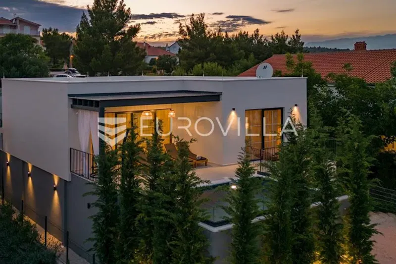Dom Novigrad – 3