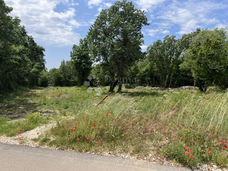 Terreno Kringa, Tinjan, 1.350m2 – 2
