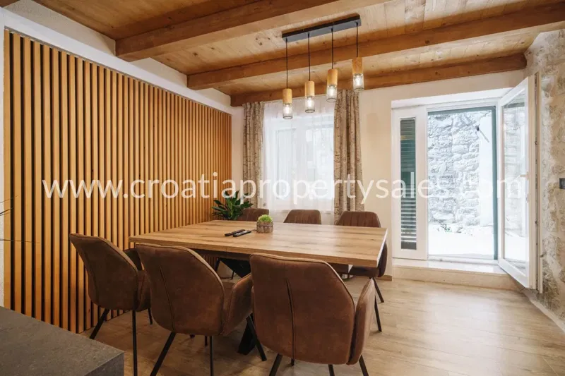 Sibenik, house for sale, 950.000 € – 2