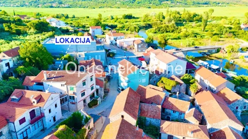 VID, Metković- kamena kuća 150 m2 s 3 apartmana