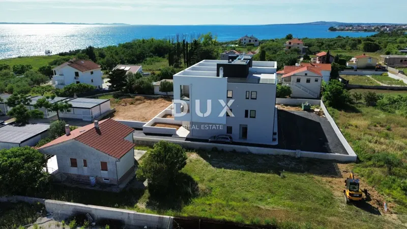 ZADAR, PRIVLAKA - Exkluzív lehetőség luxus életre a strand mellett egy modern, új építésű épületben! S3 – 2