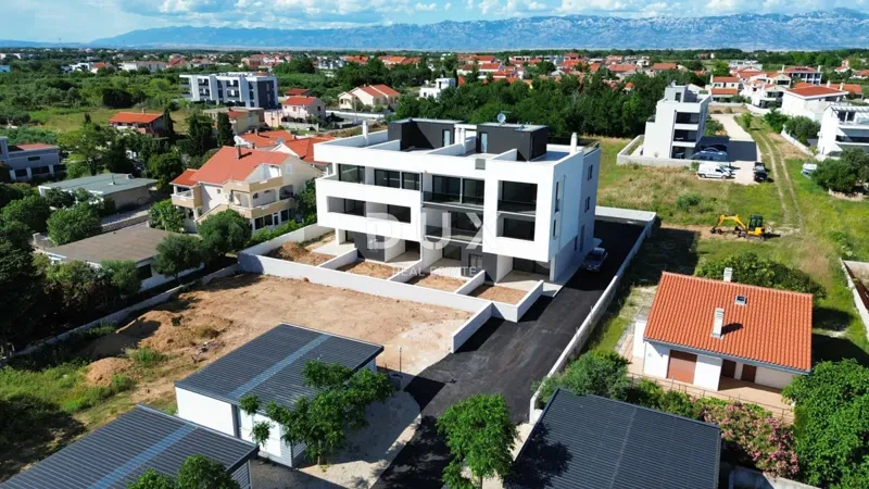 ZADAR, PRIVLAKA - Ekskluzywna szansa na luksusowe życie przy plaży w nowoczesnym nowym budownictwie! S2 – 3
