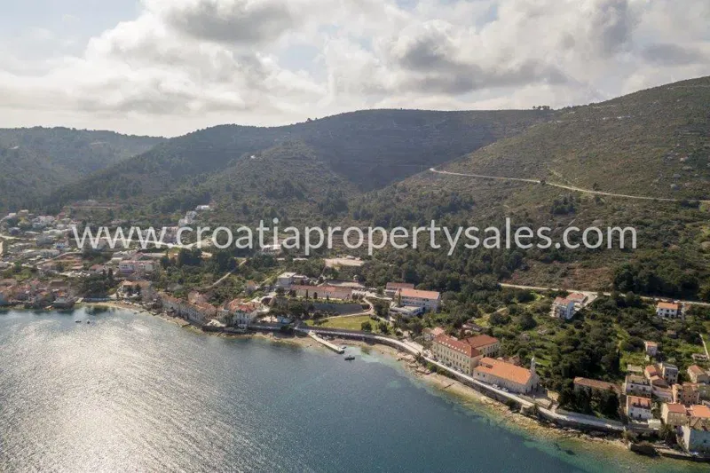 Vis, building land for sale, 300.000 € – 2