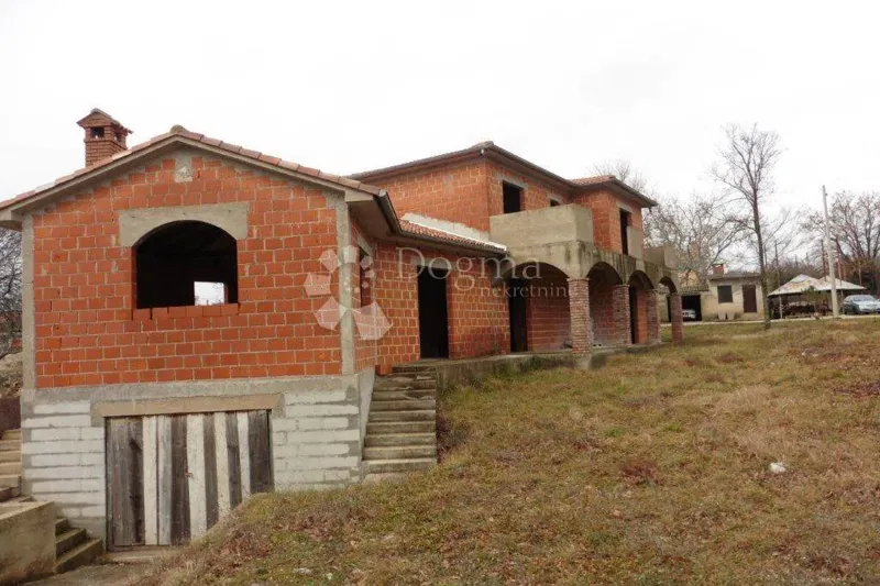Ház Juršići, Svetvinčenat, 220m2 – 2