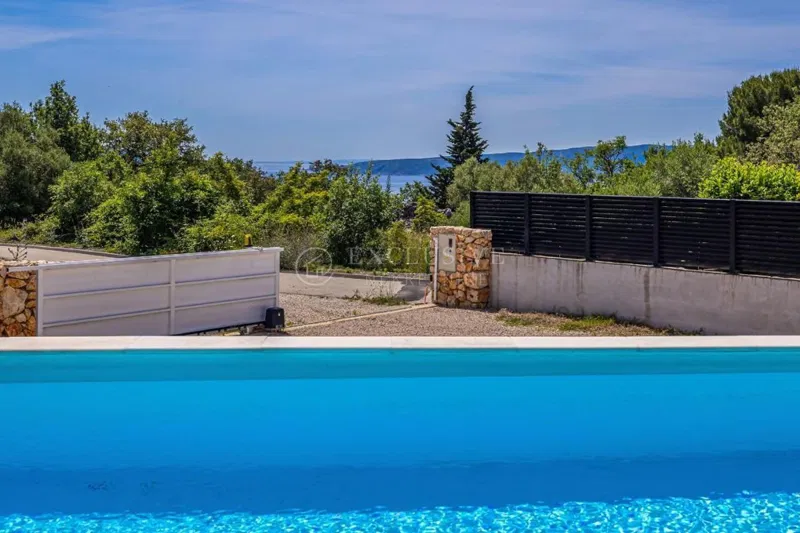 KRK - EKSKLUZIVNA VILA S BAZENOM NA MIRNOJ LOKACIJI – 3