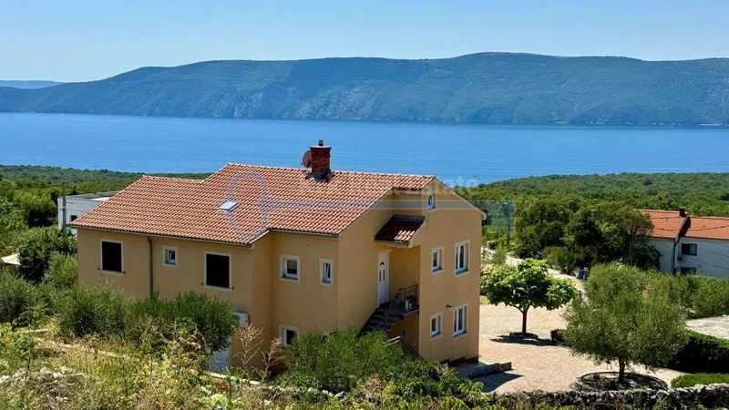 LINARDIĆI- GRAĐEVINSKO ZEMLJIŠTE S POGLEDOM NA MORE – 2
