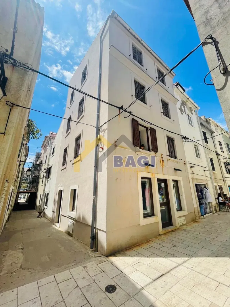 Flat/apartment Pag, 188m2 – 3