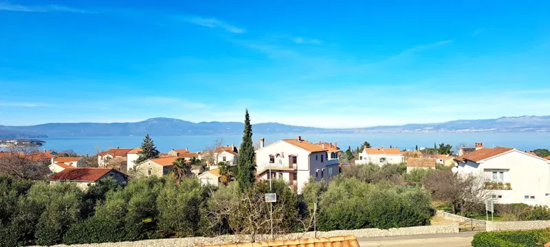 Confortevole trilocale con vista mare – 2