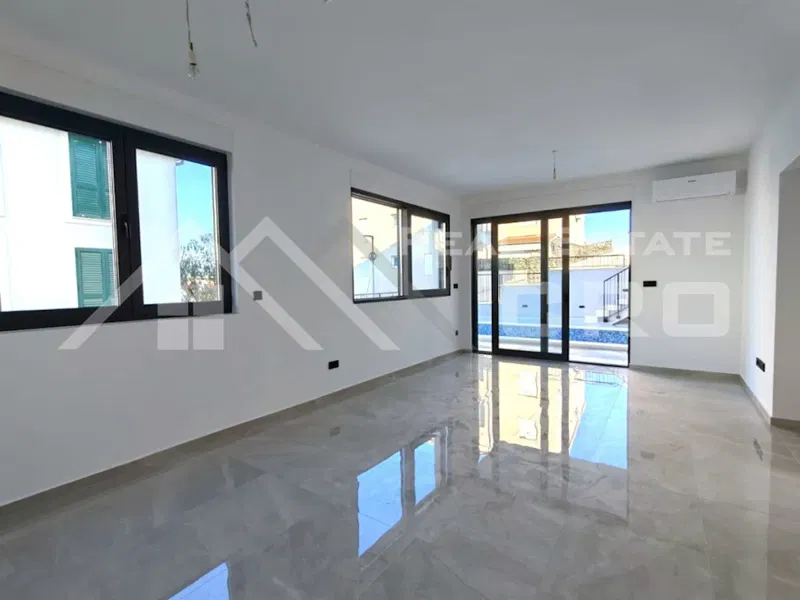 Immobili Čiovo – Appartamento trilocale di alta qualità in vendita in una posizione attraente vicino al mare – 3