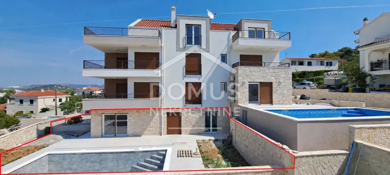 Ražanj, 200m from the beach, 3-room apartment 95.4m2 with yard 140m2 and swimming pool 29m2 – 2