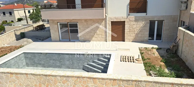 Ražanj, 200m from the beach, 3-room apartment 95.4m2 with yard 140m2 and swimming pool 29m2 – 3