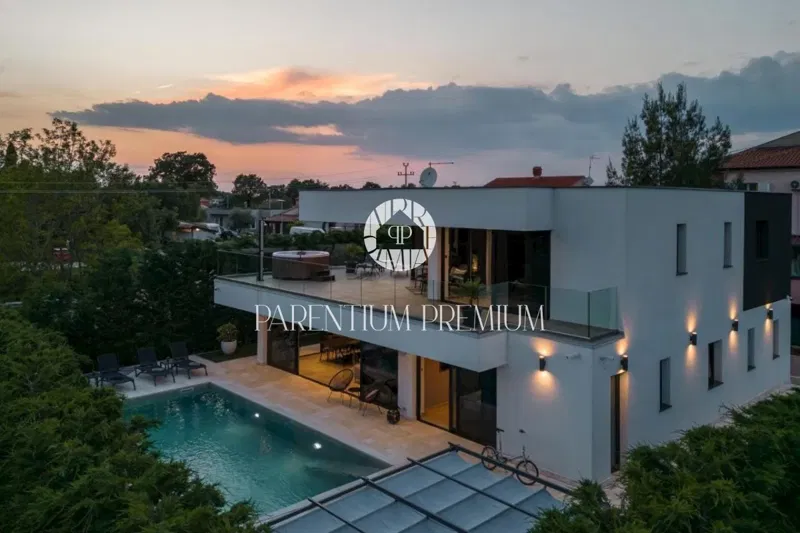 Designer villa 700 m from the sea – 2