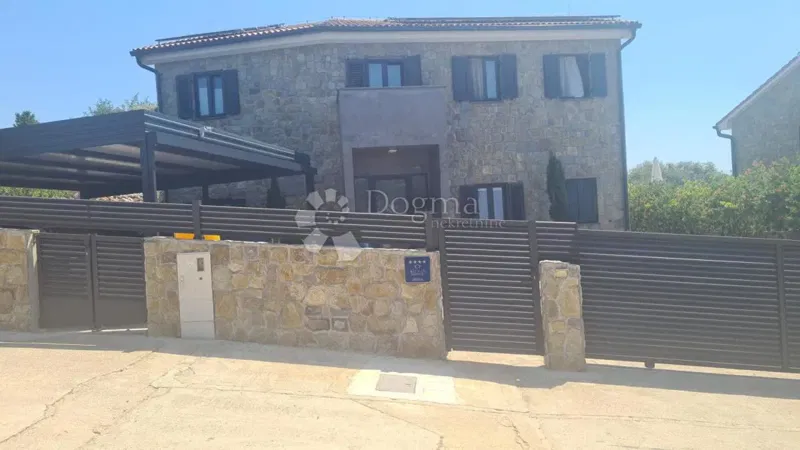 House Potočnica, Novalja, 300m2 – 2
