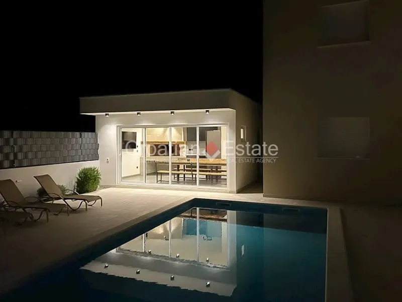 Casa Kaštel Novi – 3