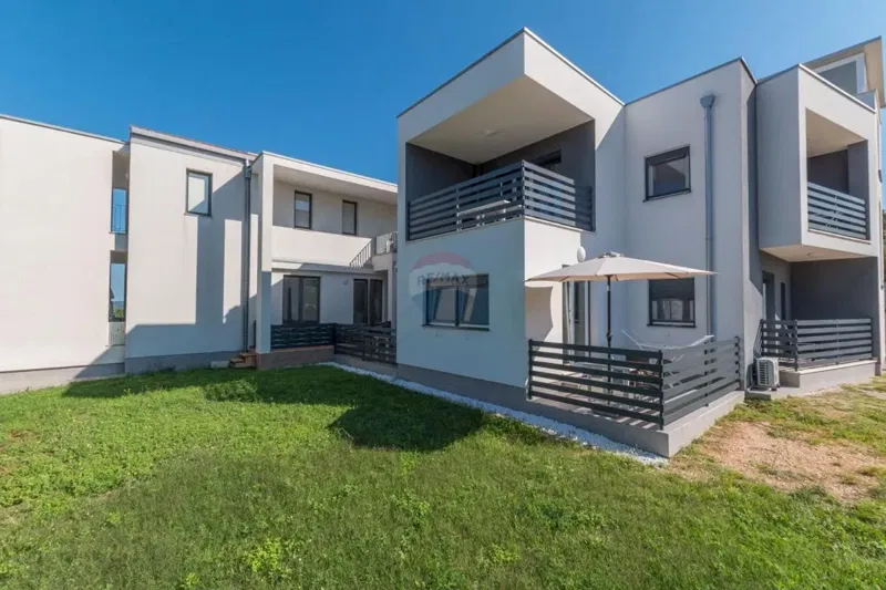House Mihatovići, Poreč, 560m2 – 3