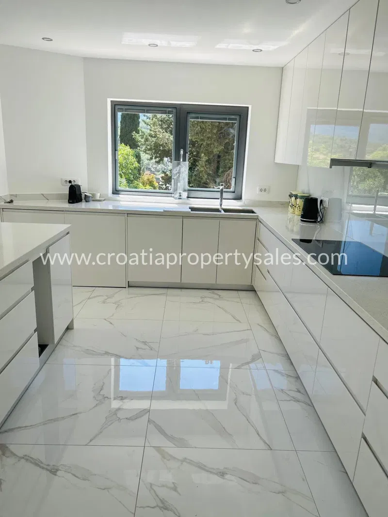 Hvar, house for sale, 1.300.000 € – 3