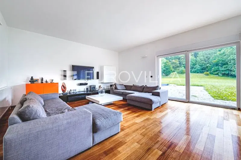 Zagreb, Šestine, luxury villa with a spacious garden and swimming pool – 2