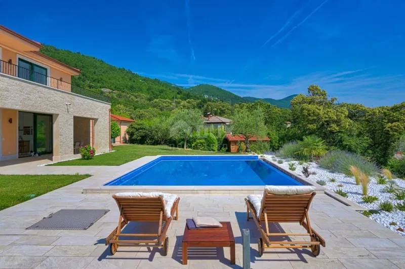 ISTRIA, LOVRAN - Highly luxurious family villa located in a small settlement – 3