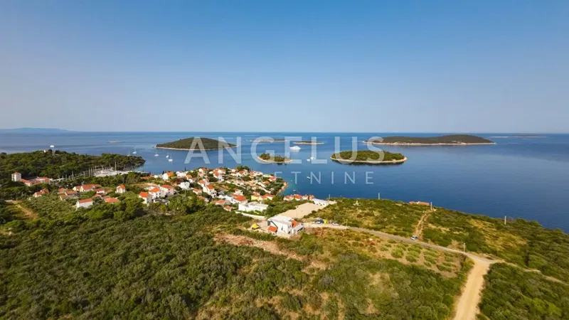 Solta, Maslinica - building plot with a panoramic view – 2