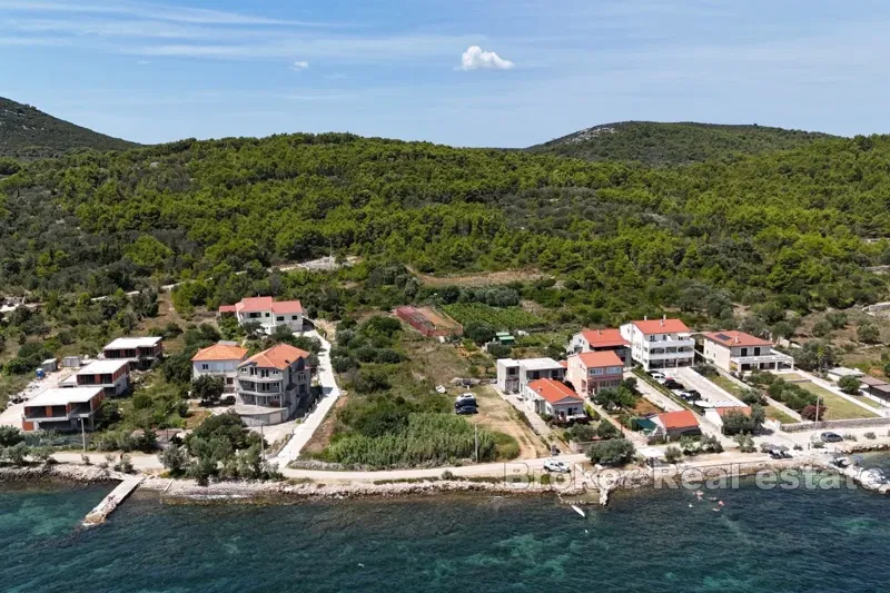 Terreno edificabile in prima fila al mare – 3
