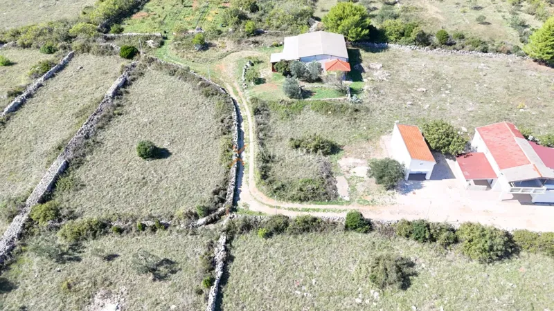 Building land for sale on the island of Vir, 660 m2 – 2