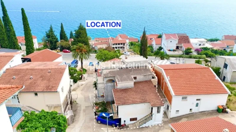 BRIST- kuća s apartmanima 375 m2 i prekrasnim pogledom na more (Video)